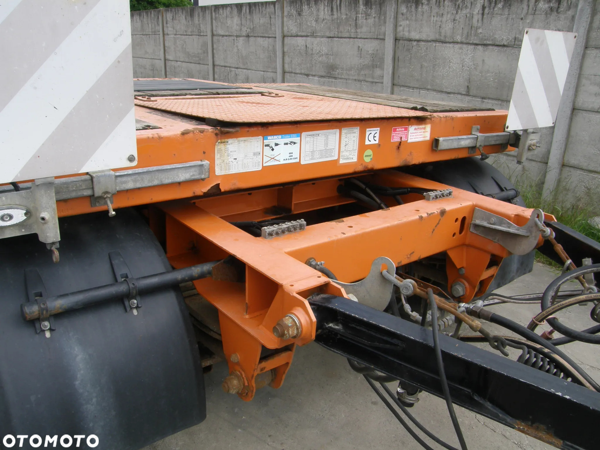 Schwarzmuller T4 2015 4 osiowa przyczepa niskopodwoziowa z Niemiec - 13