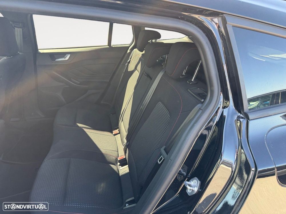 Ford Focus SW 1.0 EcoBoost MHEV ST-Line X - 13