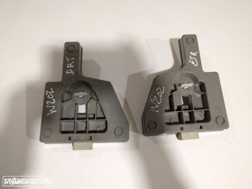 Placa lampadas / suporte lampadas direito / esquerdo mercedes w202 c200 c220 - 2
