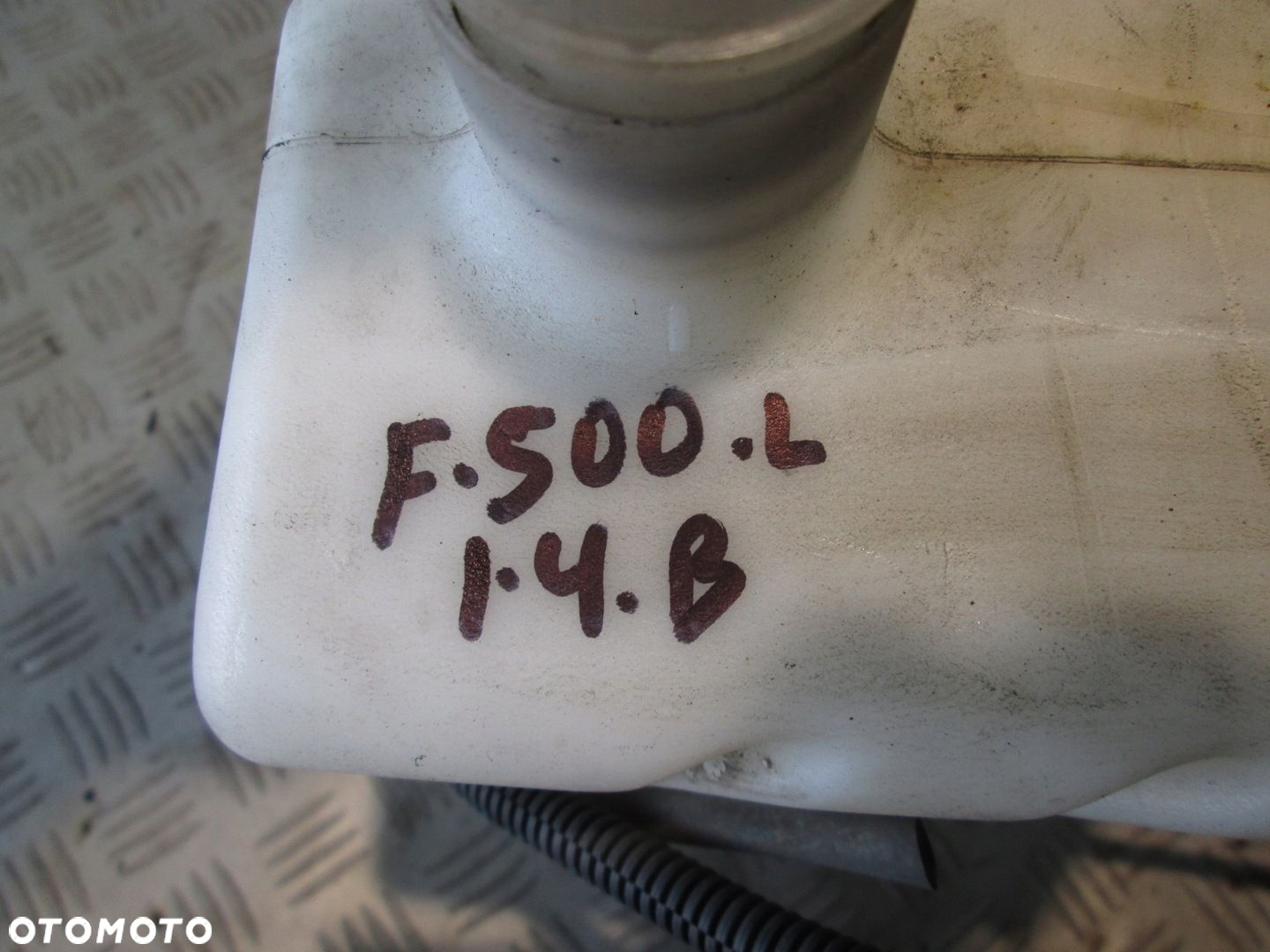 ZBIORNIK PŁYNU SPRYSKIWACZY FIAT 500L 51883639 - 4