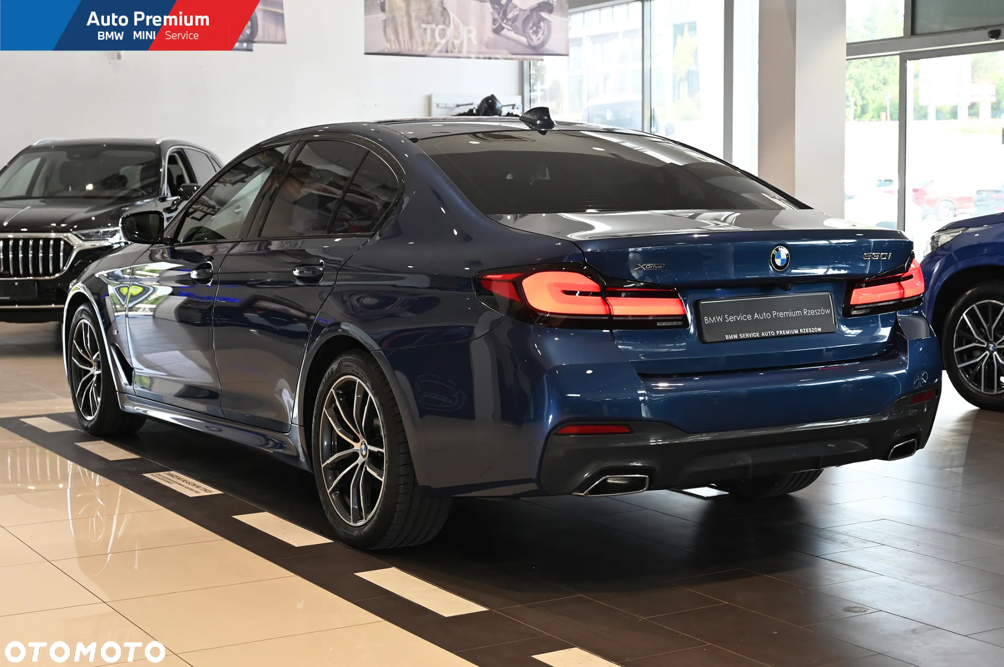 BMW Seria 5 530i xDrive - 10