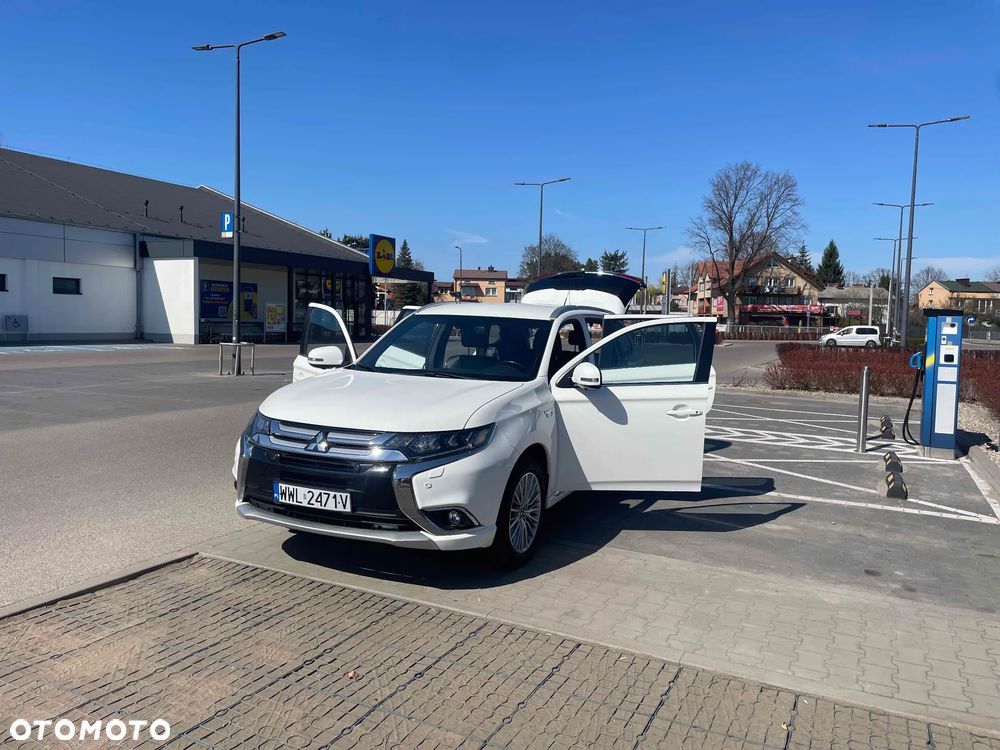 Mitsubishi Outlander - 5