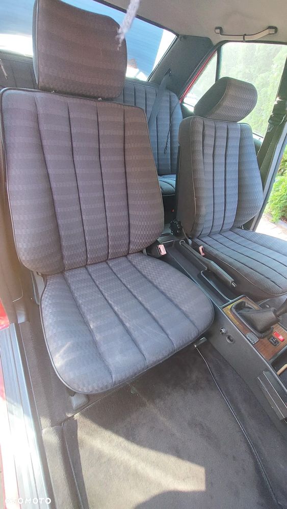 Mercedes-Benz W201 (190) - 18