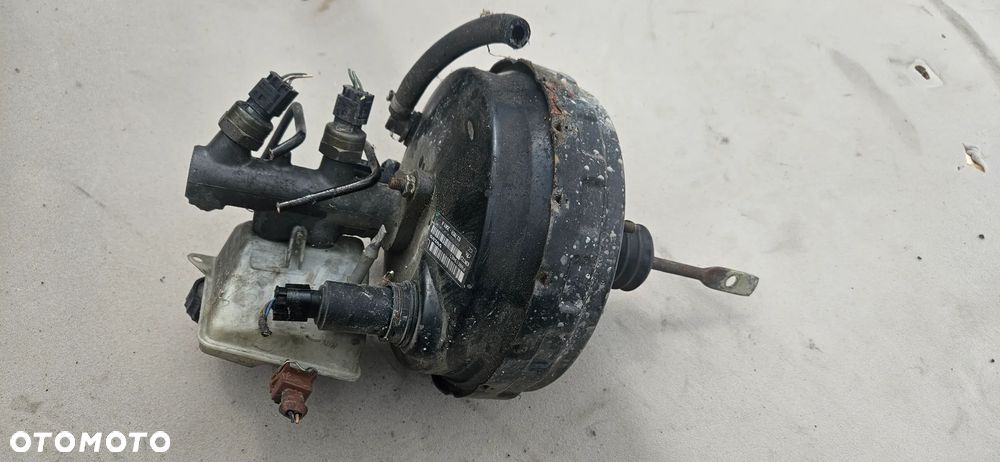 Pompa hamulcowa serwo Volvo V70 II 2,4 D5 automat P08619463 - 2