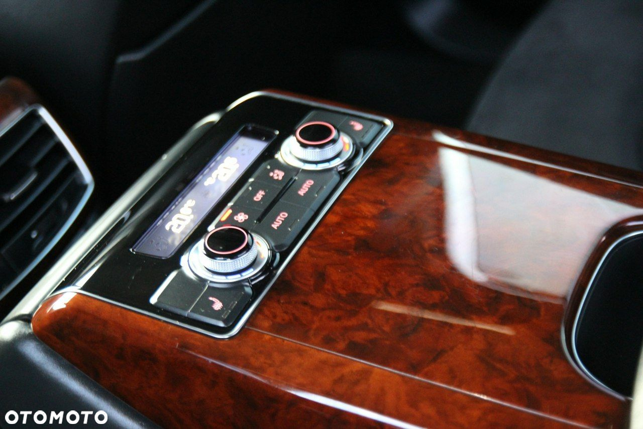 Audi A8 4.2 FSI L Quattro - 13