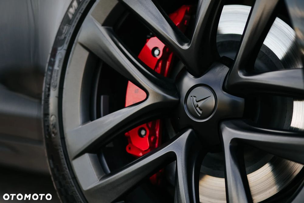 Tesla Model S Plaid - 10