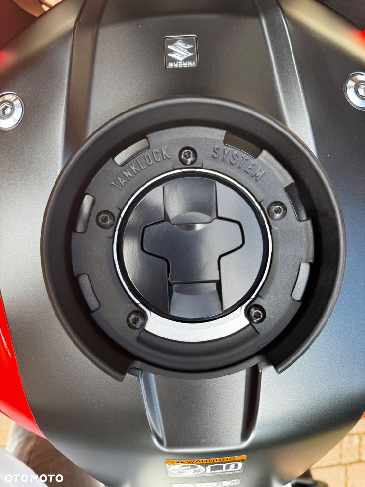 Suzuki V-STROM - 13