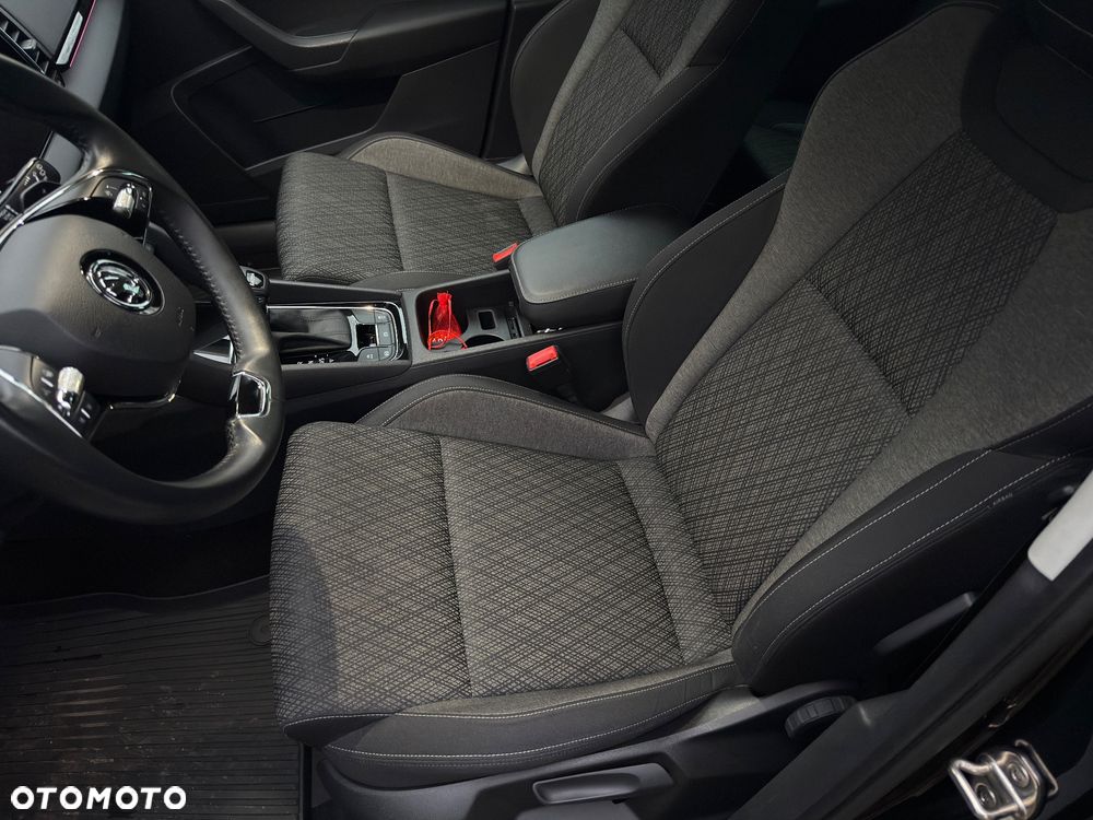 Skoda Karoq 1.5 TSI ACT 4x2 Style DSG - 11