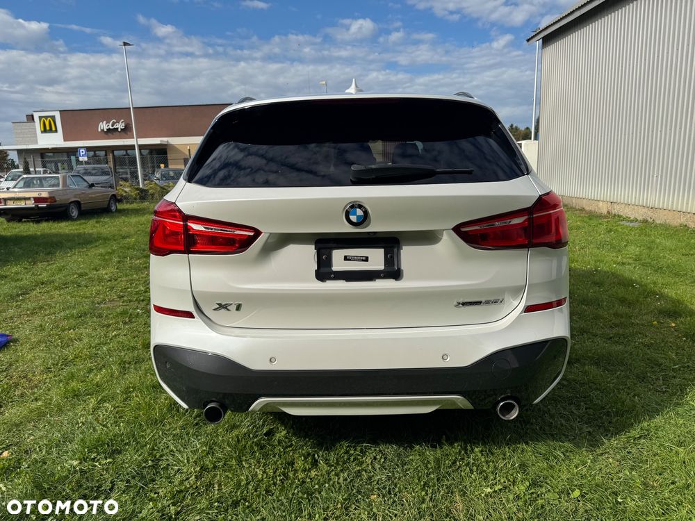 BMW X1 xDrive28i - 5