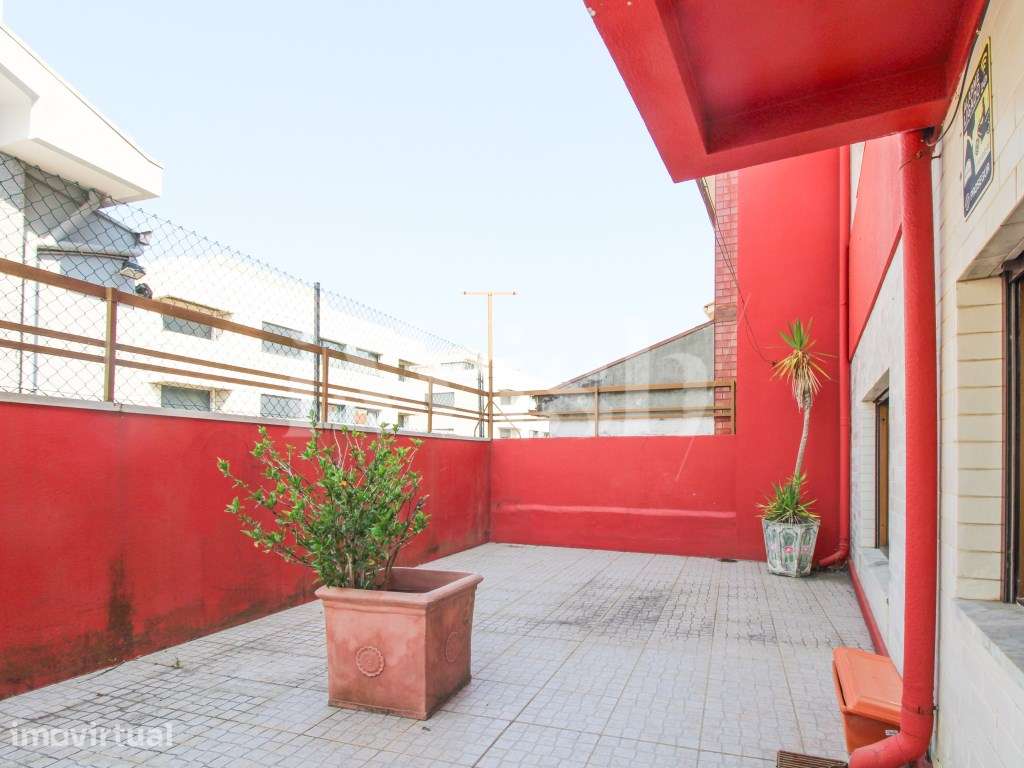 Andar de Moradia T3 com Terraço em Vila Nova de Gaia - Ideal para E... - Grande imagem: 5/27