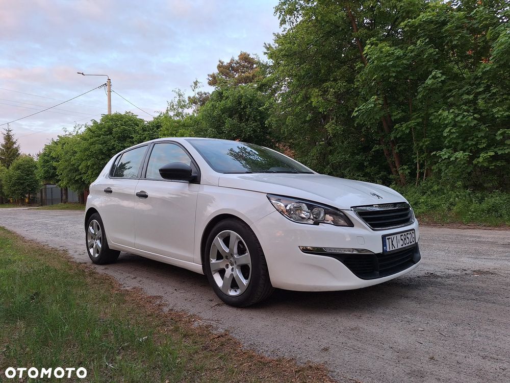 Peugeot 308 - 8