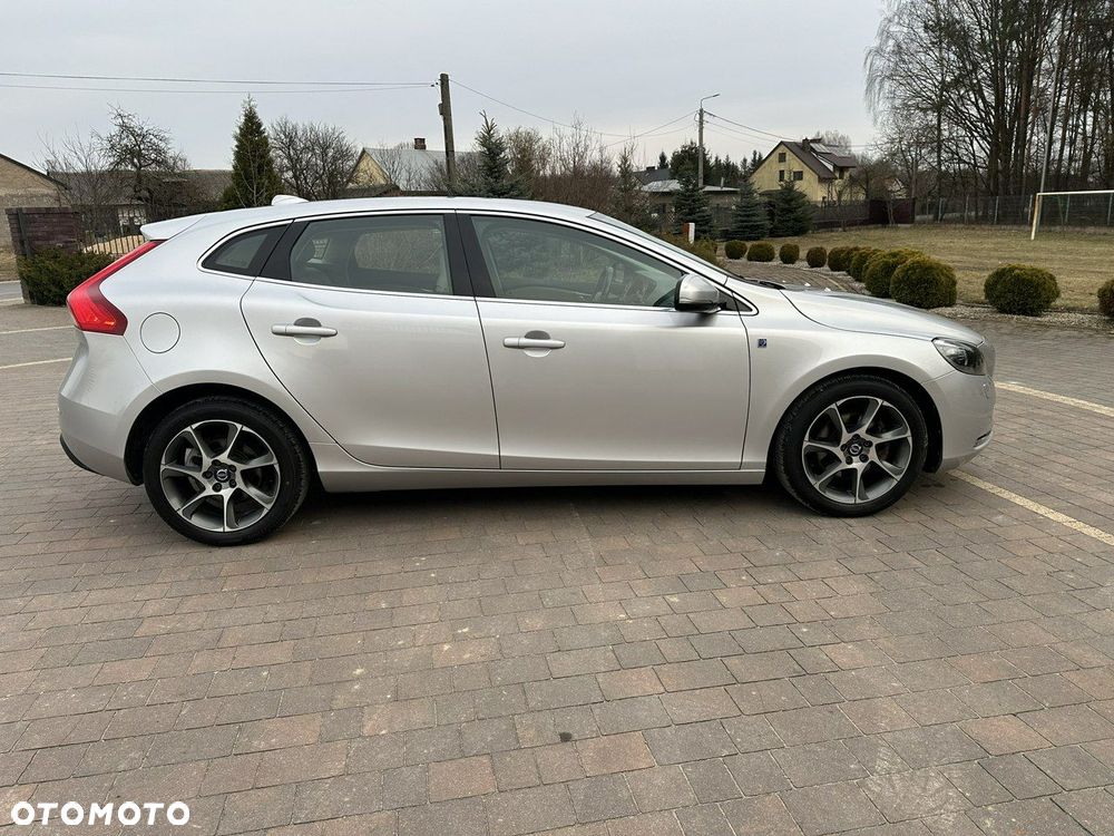 Volvo V40 - 11