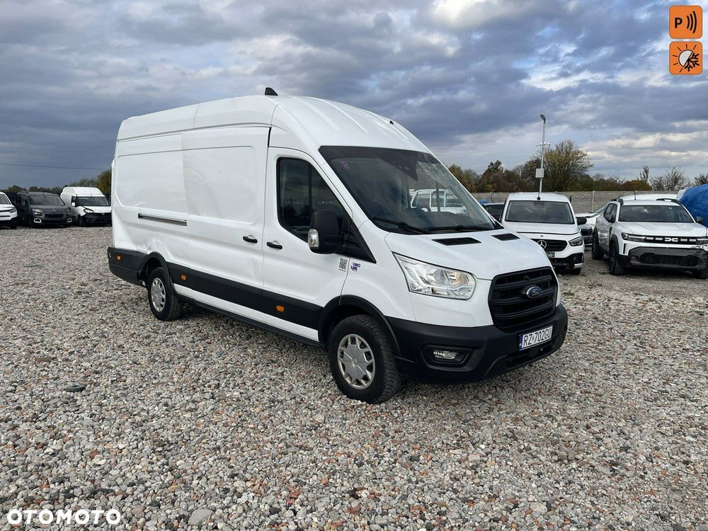 Ford Transit - 1