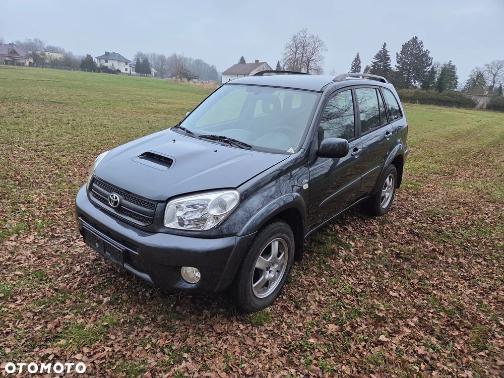 Toyota RAV4 D-4D 4x4 - 6