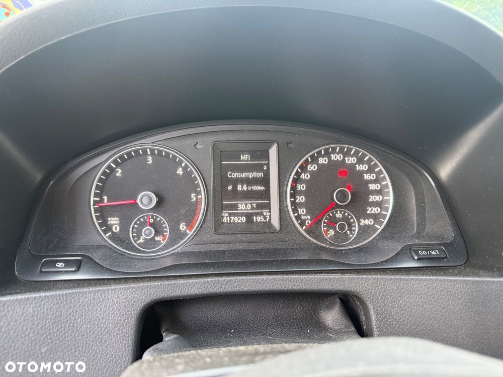 Volkswagen Caravelle - 5
