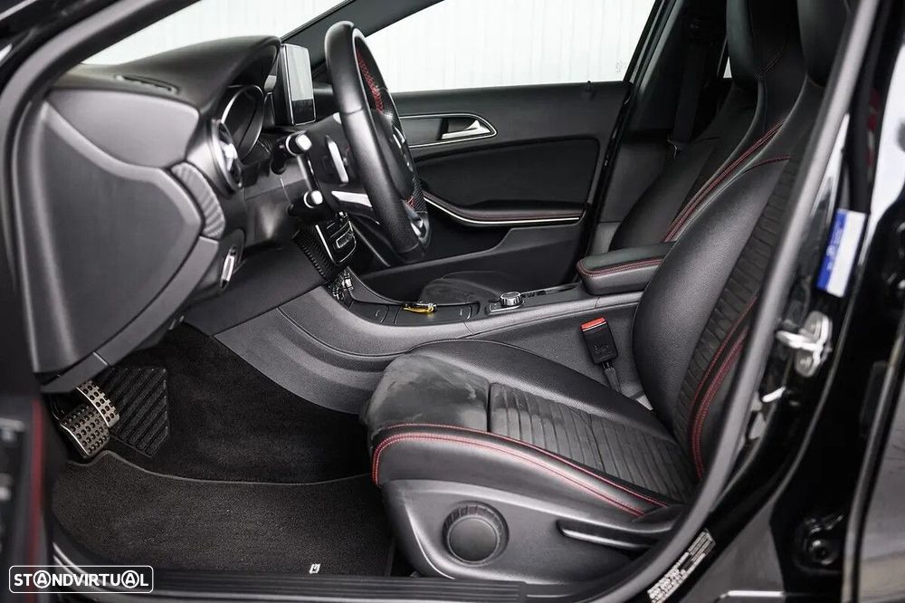 Mercedes-Benz A 180 d AMG Line Aut. - 17