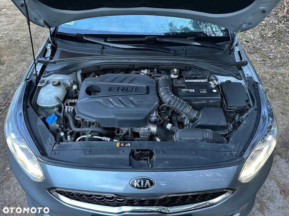 Kia Ceed - 13