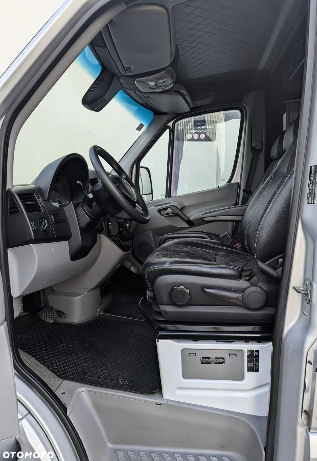 Mercedes-Benz Sprinter - 7