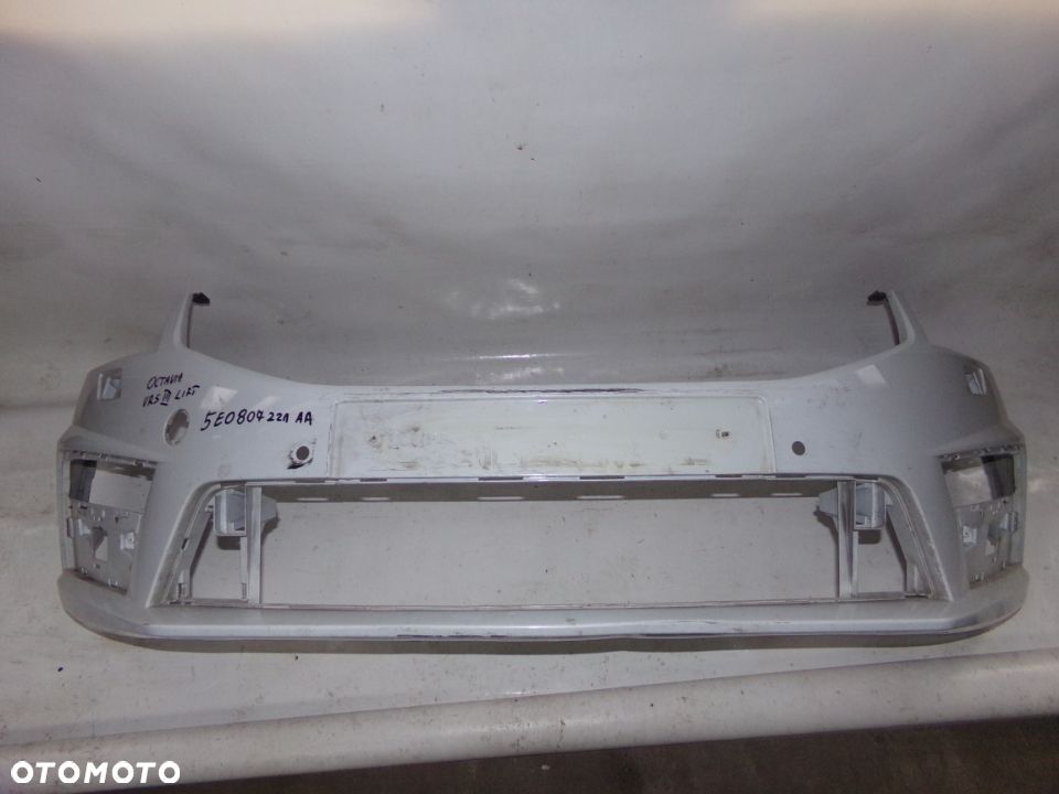 Zderzak Przód Przedni PDC+ Spryski Octavia III Lift RS 5E0807221AA - 1