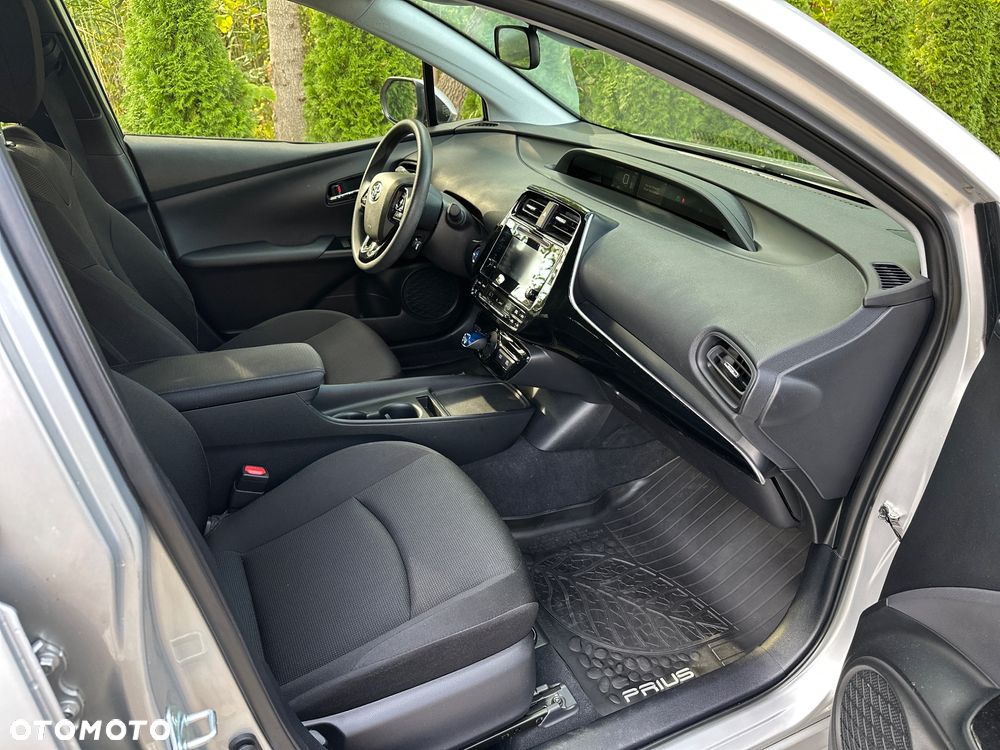 Toyota Prius 1.8 Hybrid Active - 17