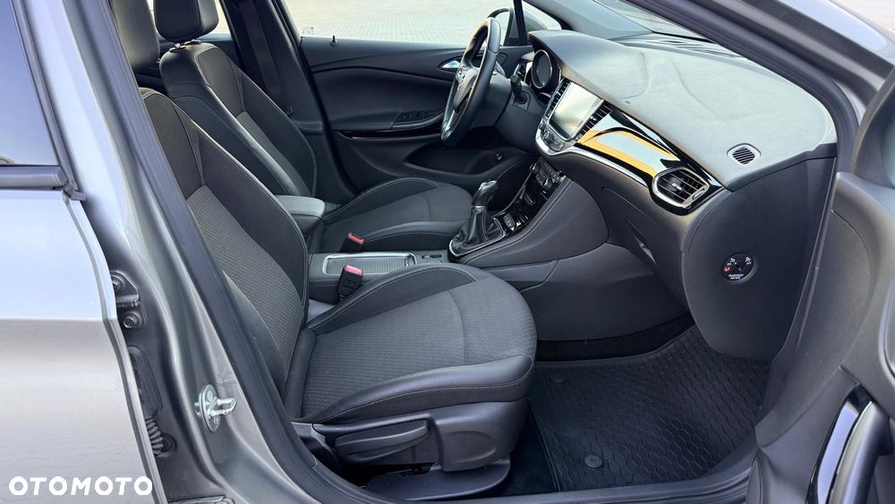 Opel Astra 1.6 BiTrb D (CDTI) Start/Stop Innovation - 19