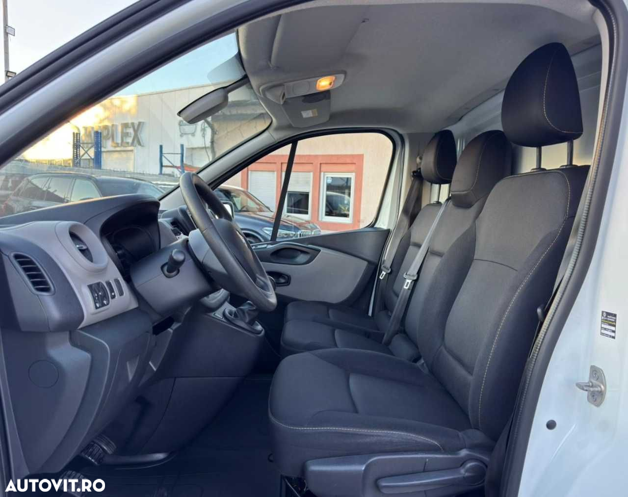 Renault TRAFIC L1H1 - 18