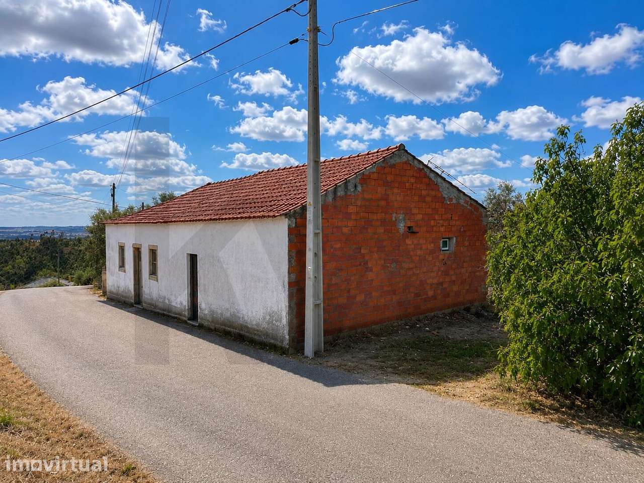Moradia para remodelação com muito potencial, em  S. Pedro de Tomar - Grande imagem: 3/33