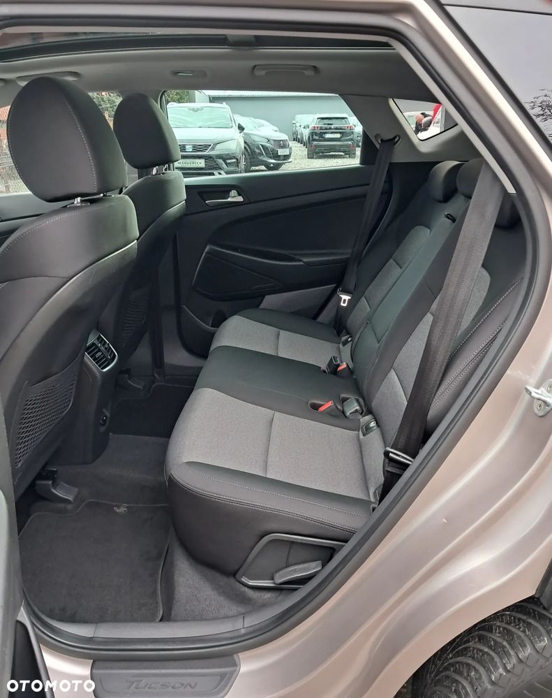 Hyundai Tucson blue 1.6 CRDi 2WD Style - 12