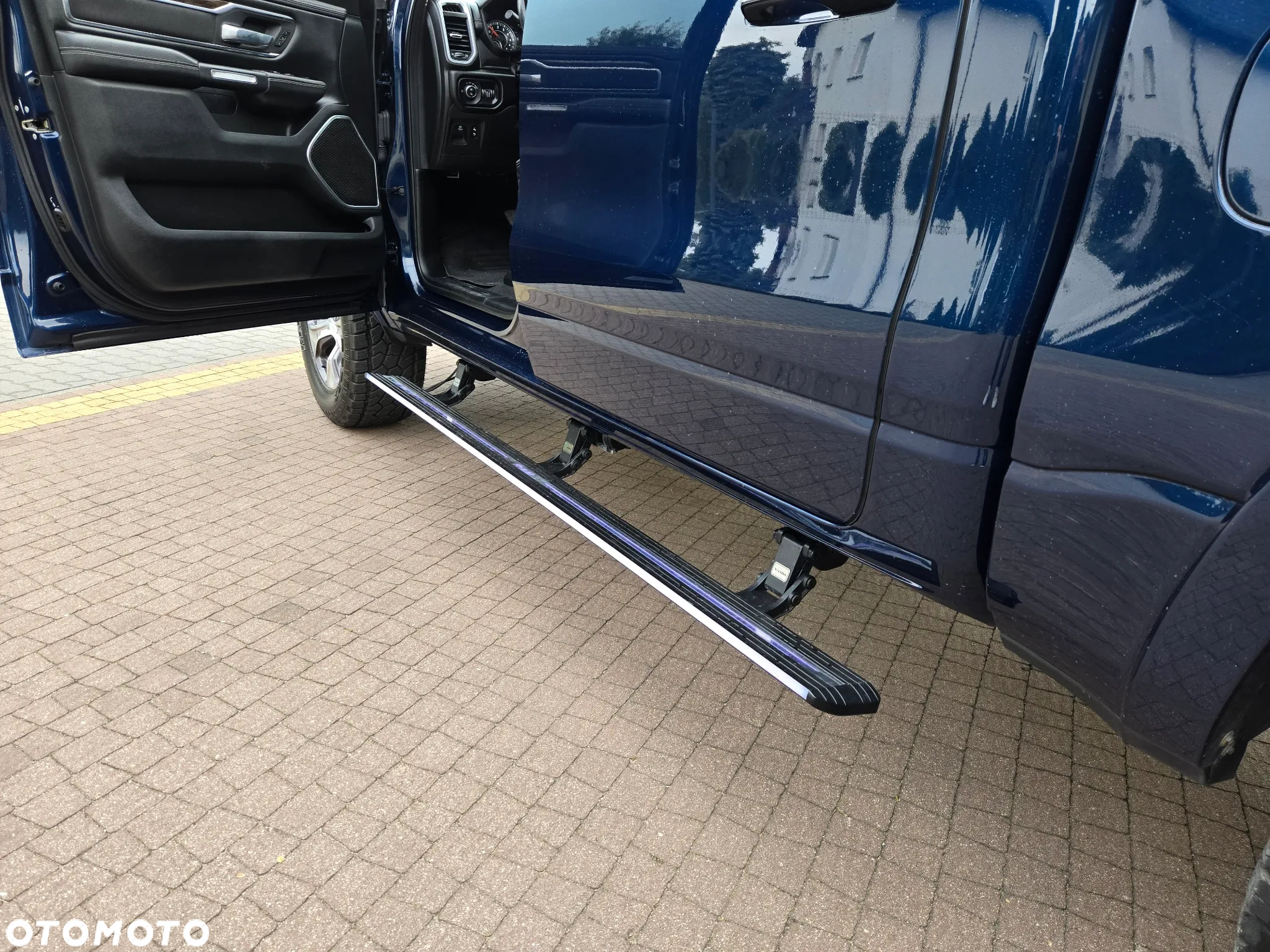 RAM 1500 Crew Cab MB Laramie - 13