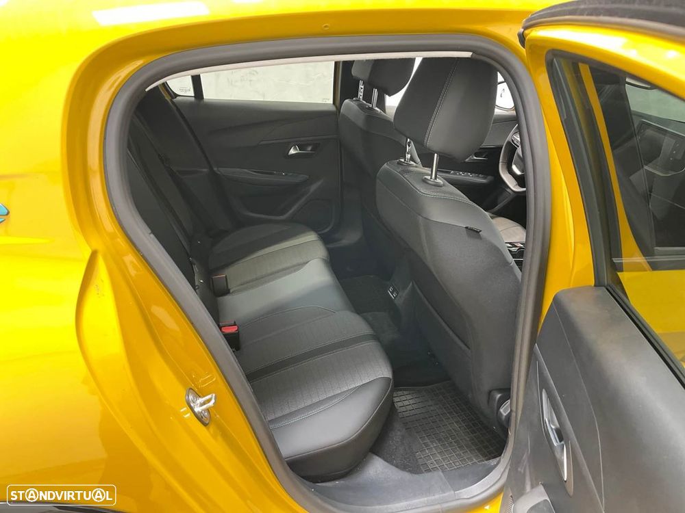 Peugeot e-2008 50 kWh Allure - 6