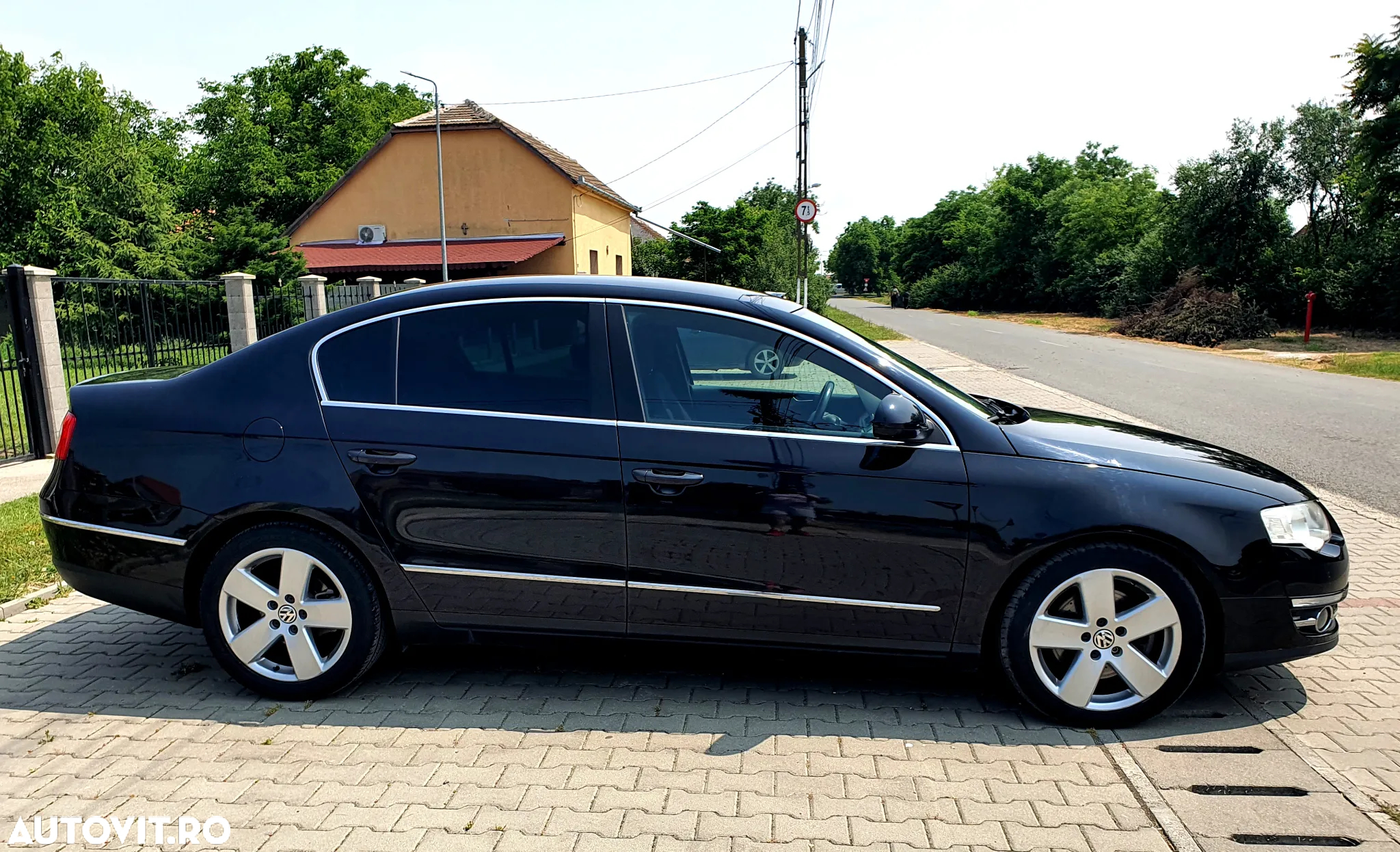 Volkswagen Passat 2.0 TDI BlueMotion Tehnology DSG Highline - 3