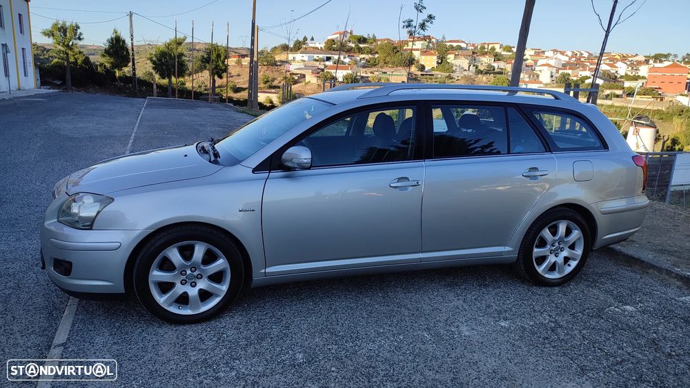 Toyota Avensis SW - 5