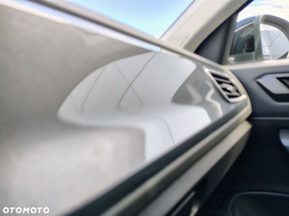 Volkswagen T-Roc - 24