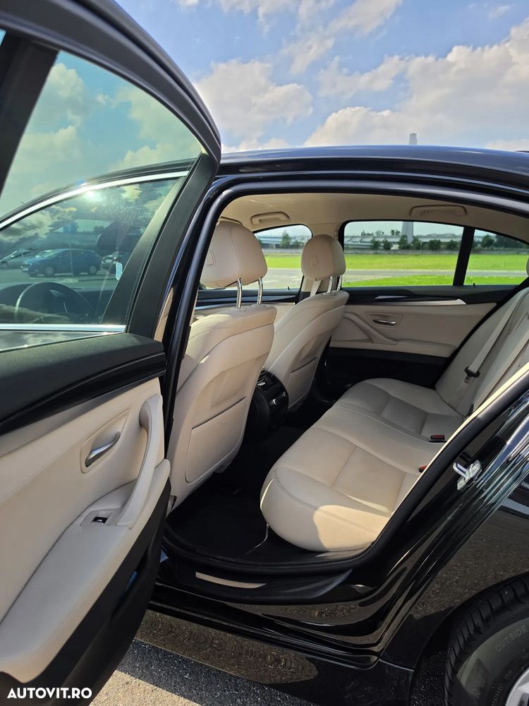 BMW Seria 5 520d xDrive AT - 28