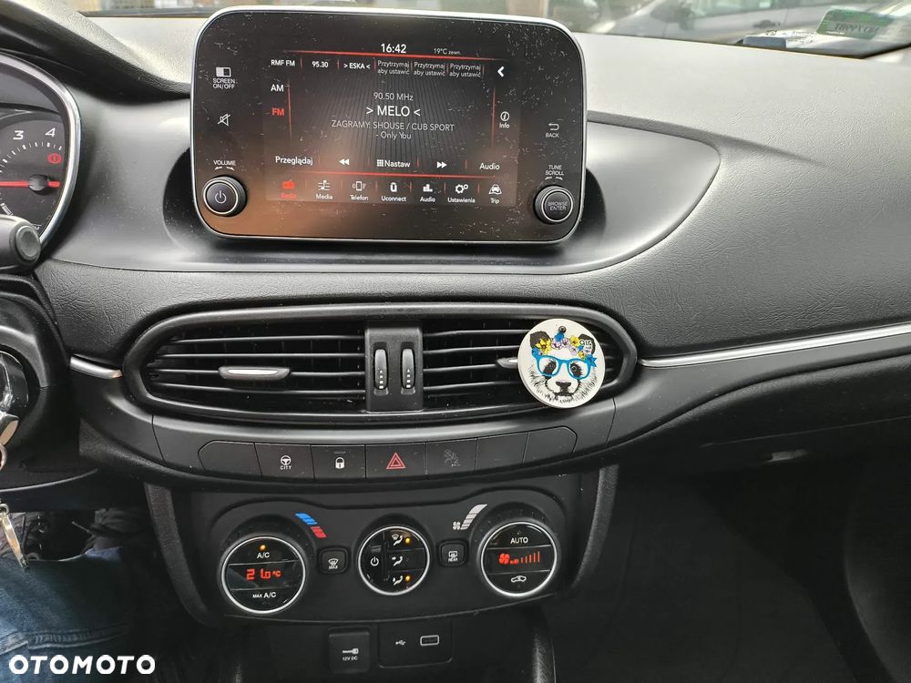 Fiat Tipo 1.4 16v Lounge EU6d - 13