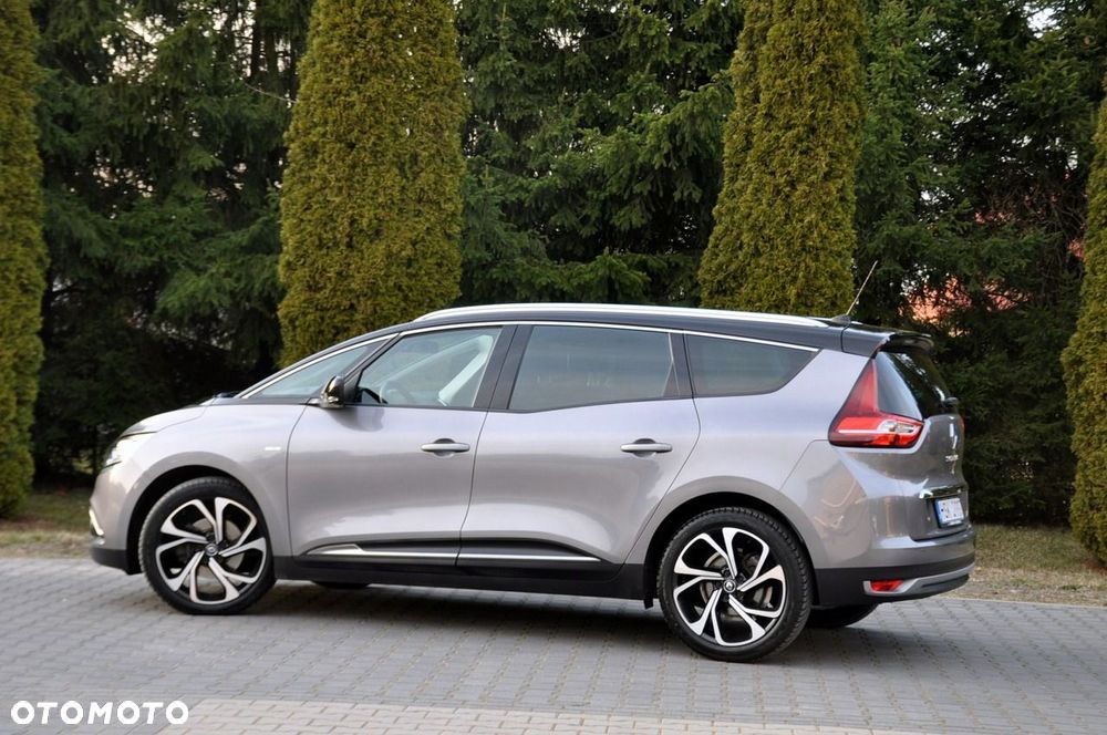 Renault Grand Scenic - 13