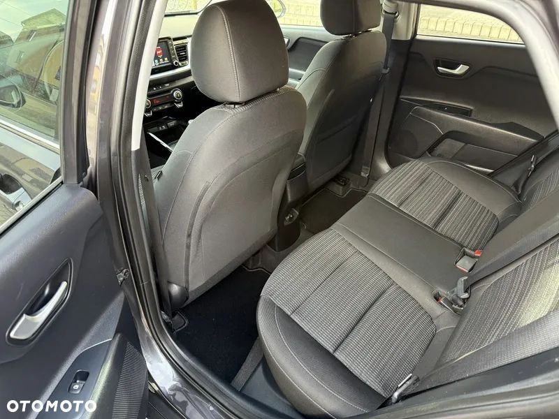 Kia Stonic 1.6 CRDi SCR L - 10