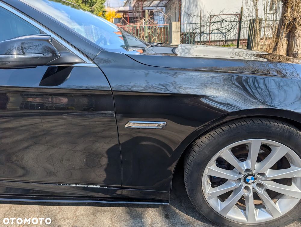 BMW Seria 5 520d xDrive - 6