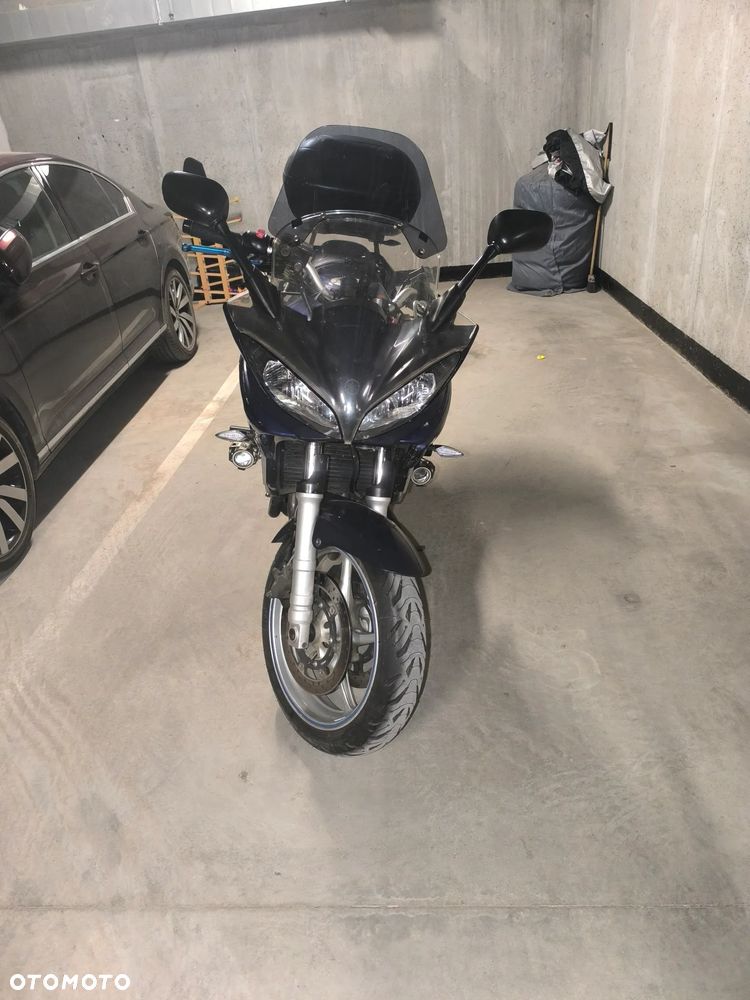 Yamaha FZ6 - 8