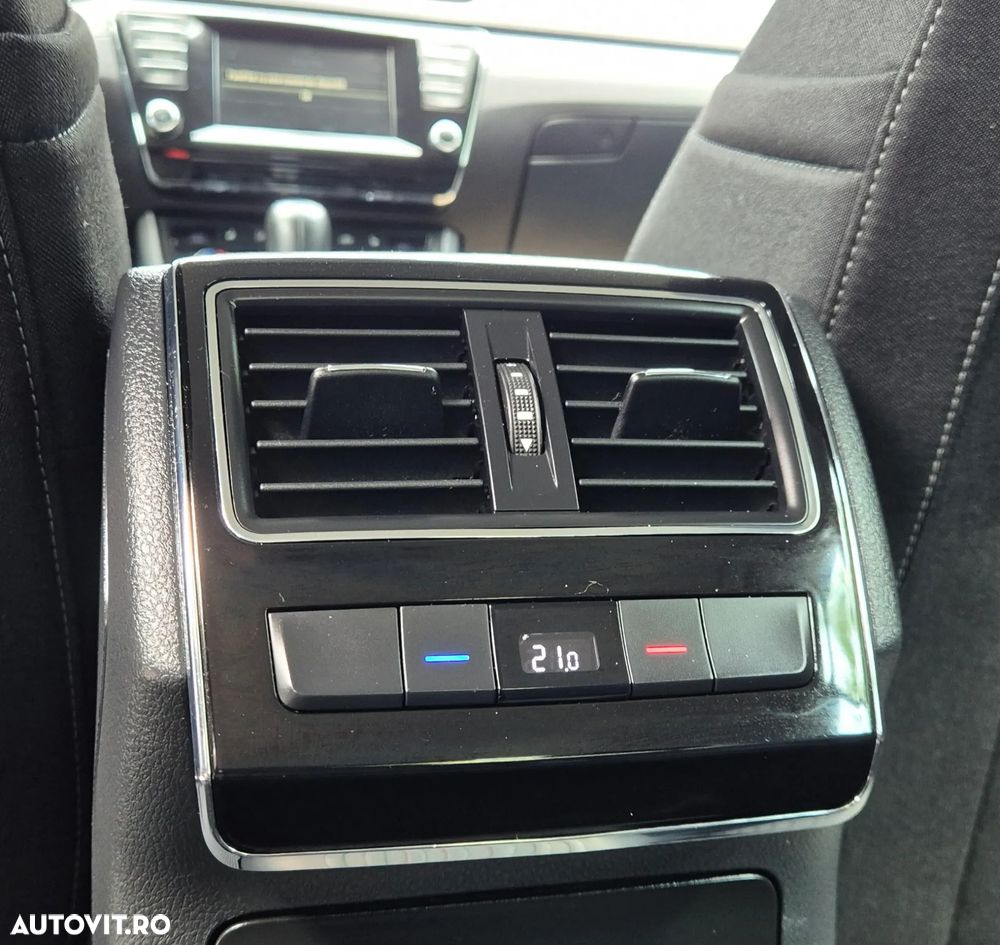 Skoda Superb 2.0 TDI DSG Active - 21
