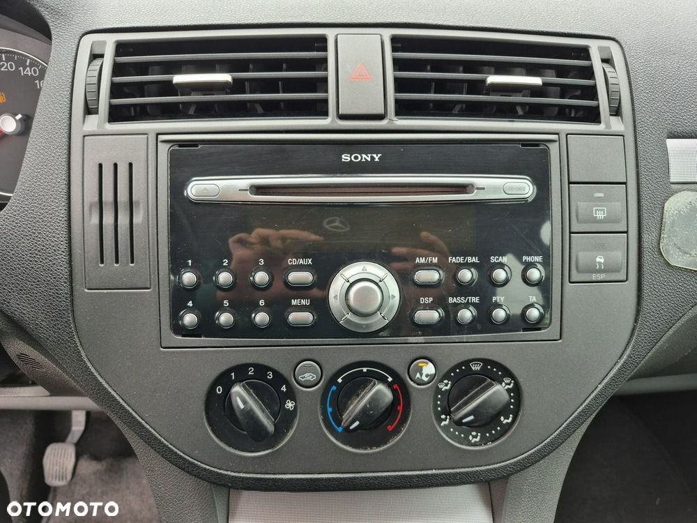 Ford C-MAX - 13