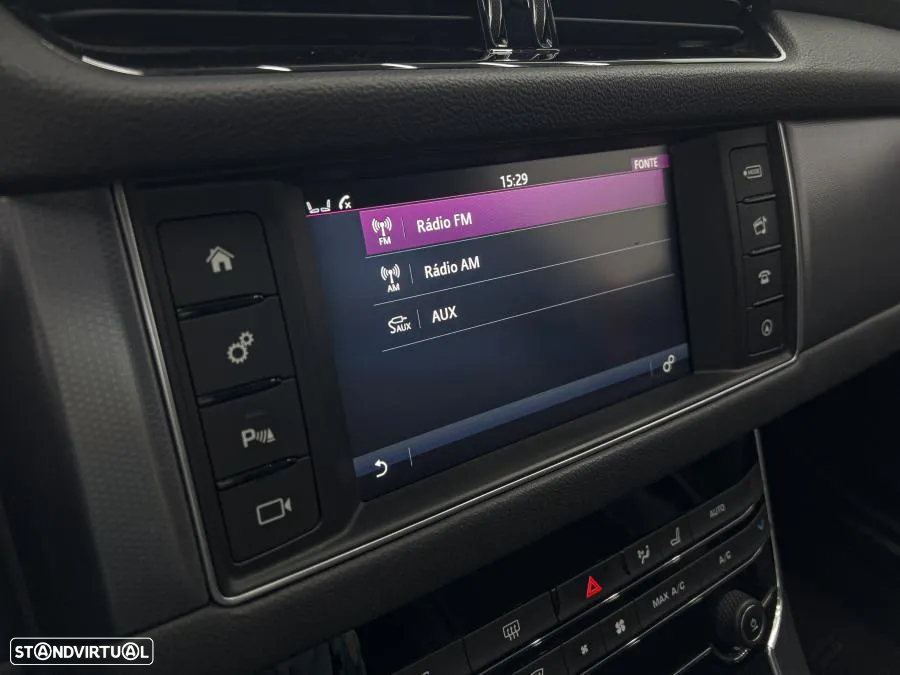 Jaguar XF Sportbrake 2.0 D R-Sport Aut. - 18