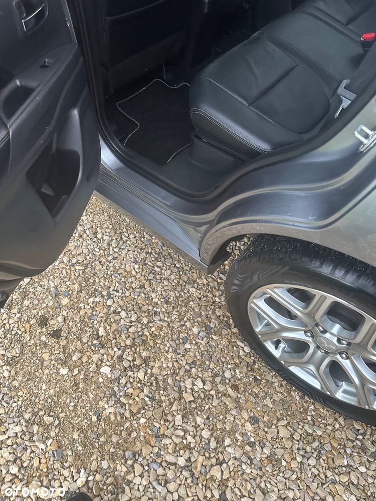 Mitsubishi Outlander Instyle NAVI + - 12
