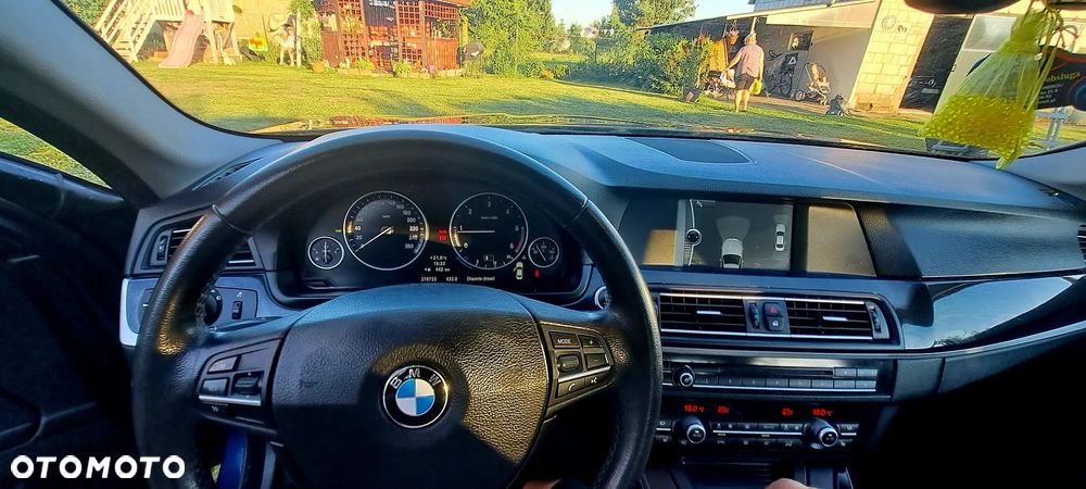 BMW Seria 5 520d Efficient Dynamics - 8
