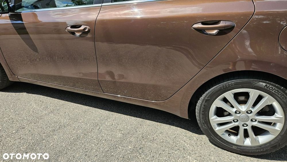 Kia Ceed 1.6 CRDi 128 Dream Team Edition - 14