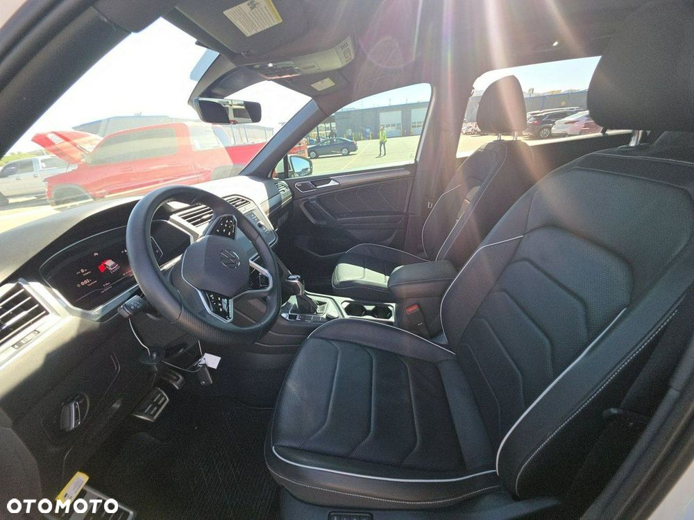 Volkswagen Tiguan - 9