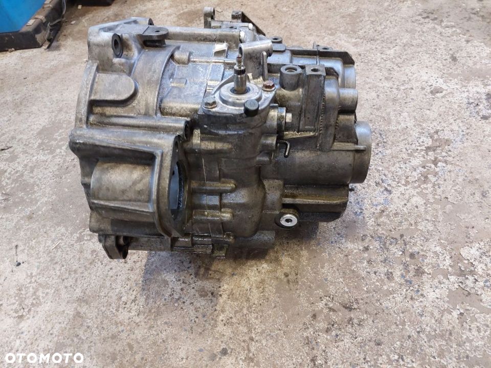 SKRZYNIA VW AUDI SEAT SKODA  KDN - 1
