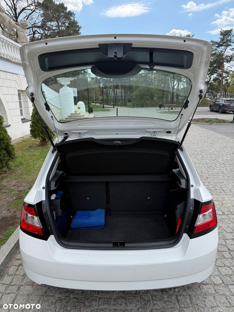 Skoda Fabia 1.2 TSI Active - 23