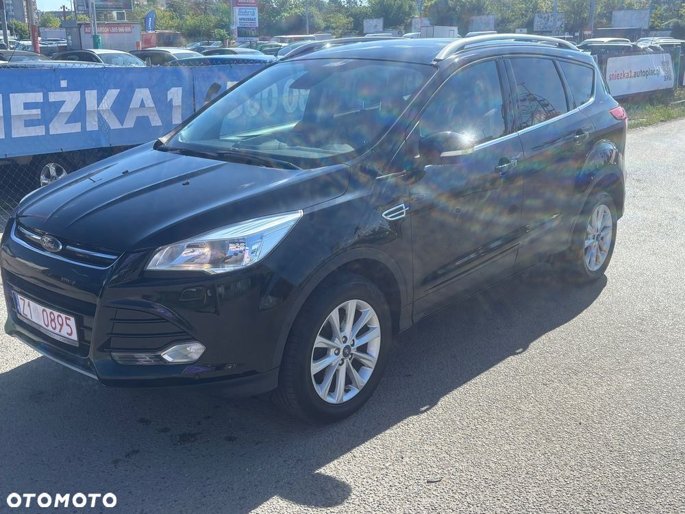 Ford Kuga 1.5 EcoBoost 2x4 Titanium - 5