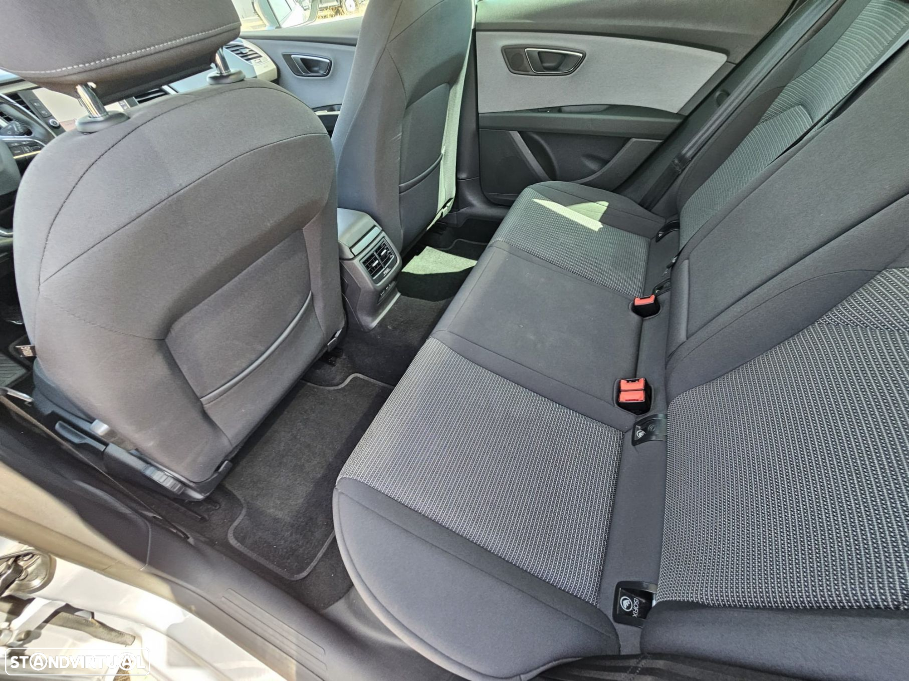 SEAT Leon ST 1.6 TDI Style S/S - 21